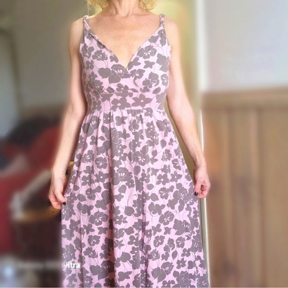 GARNET HILL soft floral pink gray maxi dress, S. - Picture 10 of 11